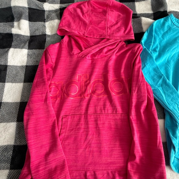 Adidas 4T shirts - Picture 3 of 6